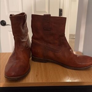 Frye Anna Shortie Ankle Booties brown 8M